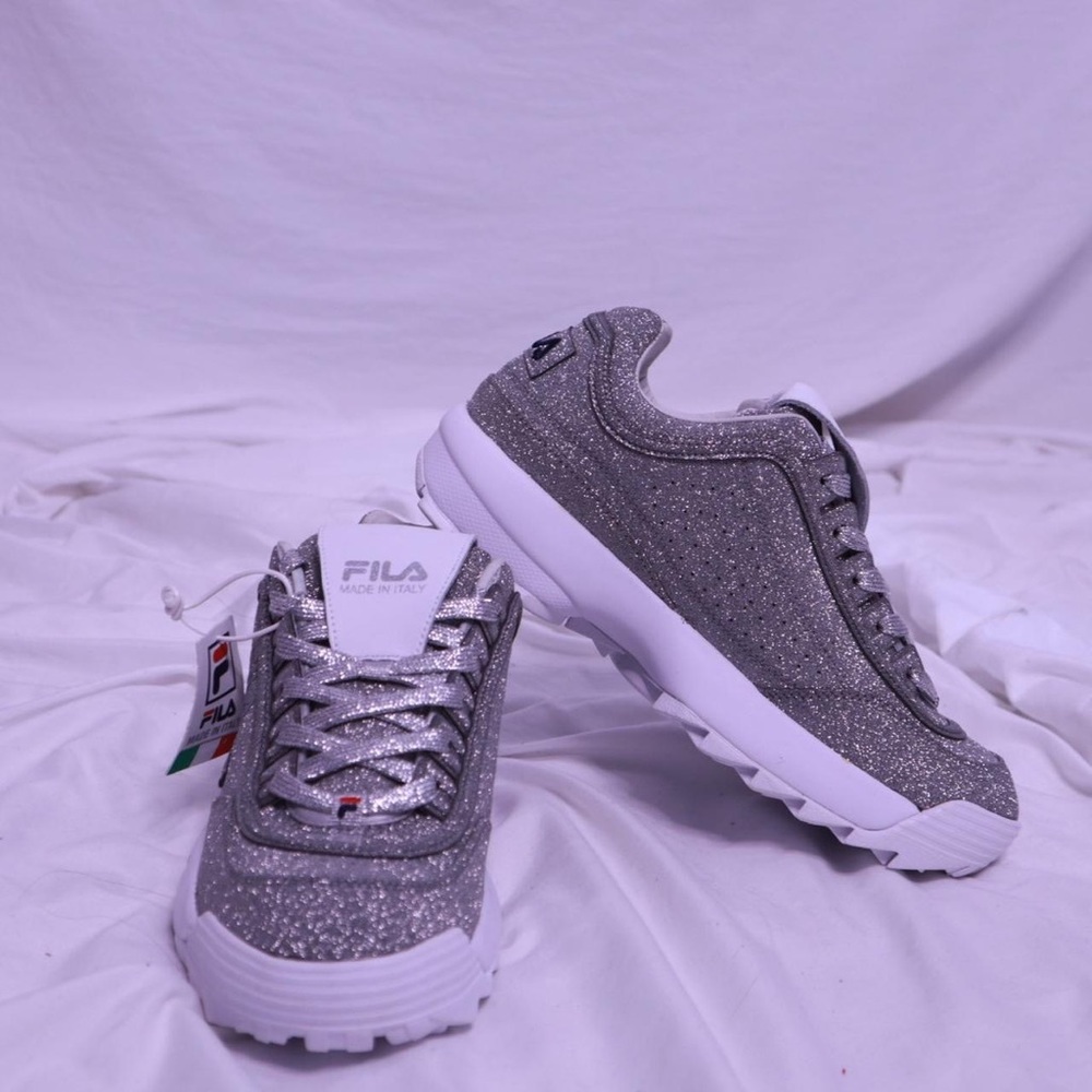 Women's Made In Italy Disruptor 2 in METALLIC SILVER / WHITE Fila Sneakers